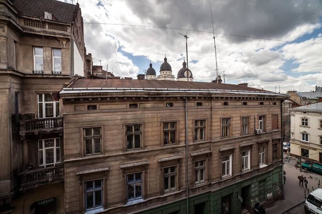 Апартаменты Romantic apartment in the center of Lviv Львов-10