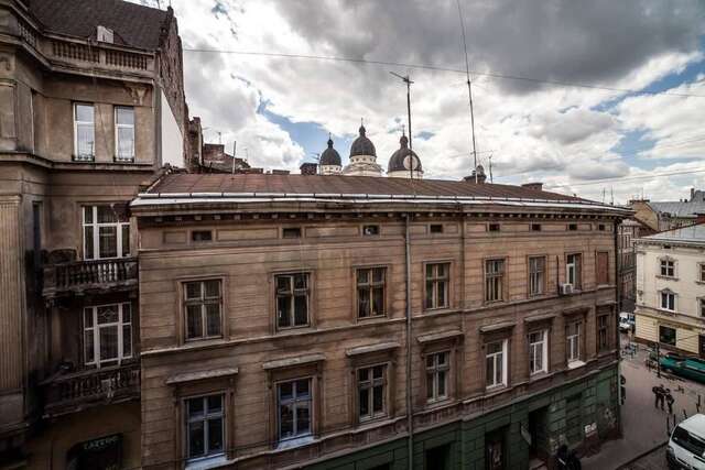 Апартаменты Romantic apartment in the center of Lviv Львов-9